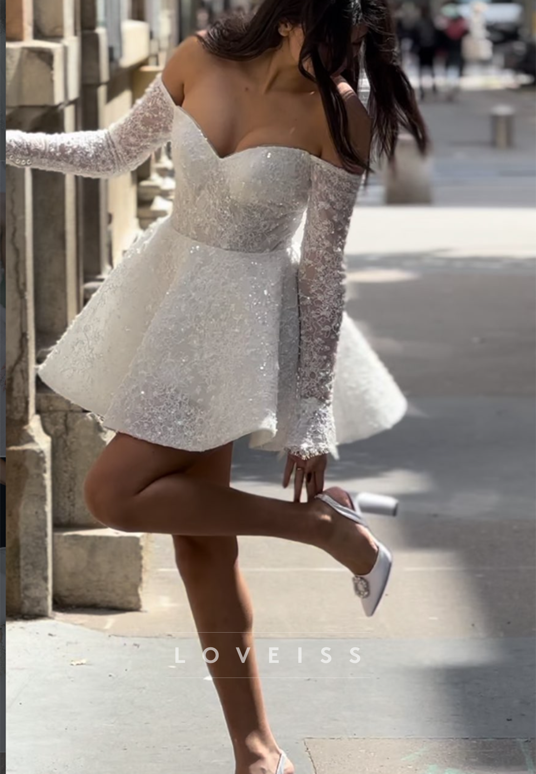 V-Neck Long Sleeves Sequins Appliques Short Wedding Dress