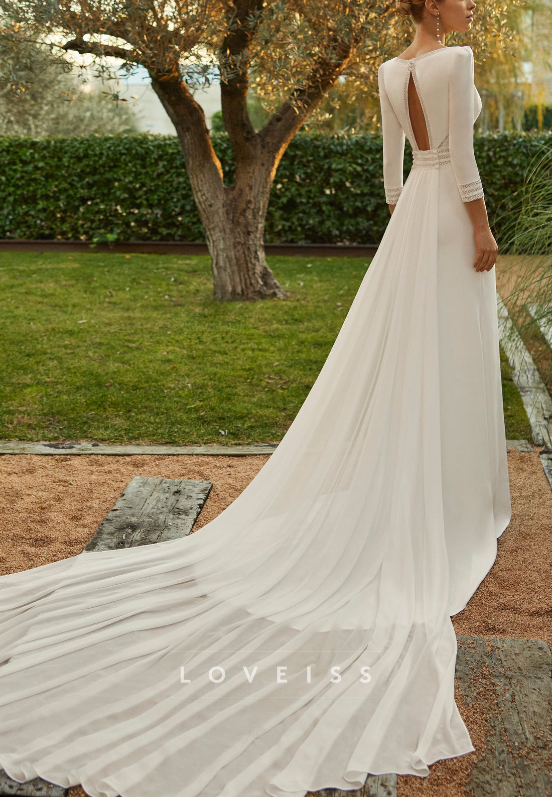 V-Neck Long Sleeves Sleek Simple Sheath Wedding Dress