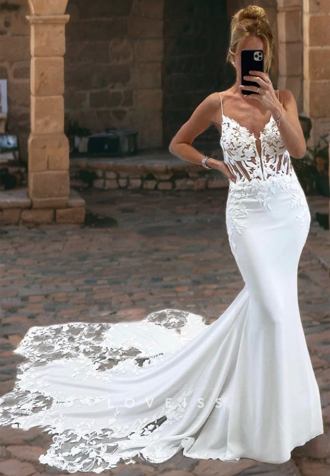 V-Neck Sleeveless Appliques Backless Mermaid Wedding Dress