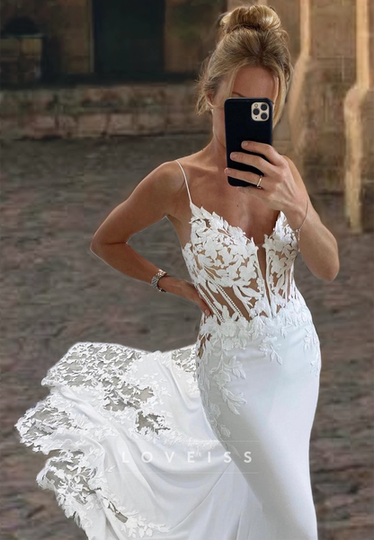 V-Neck Sleeveless Appliques Backless Mermaid Wedding Dress