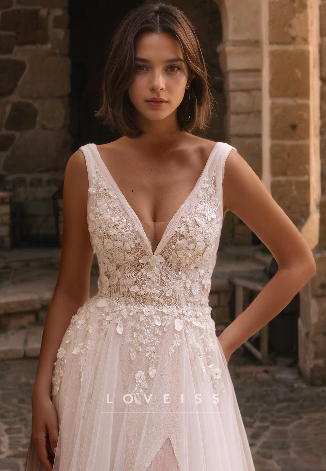 V-Neck Sleeveless Appliques Tulle A-Line Wedding Dress