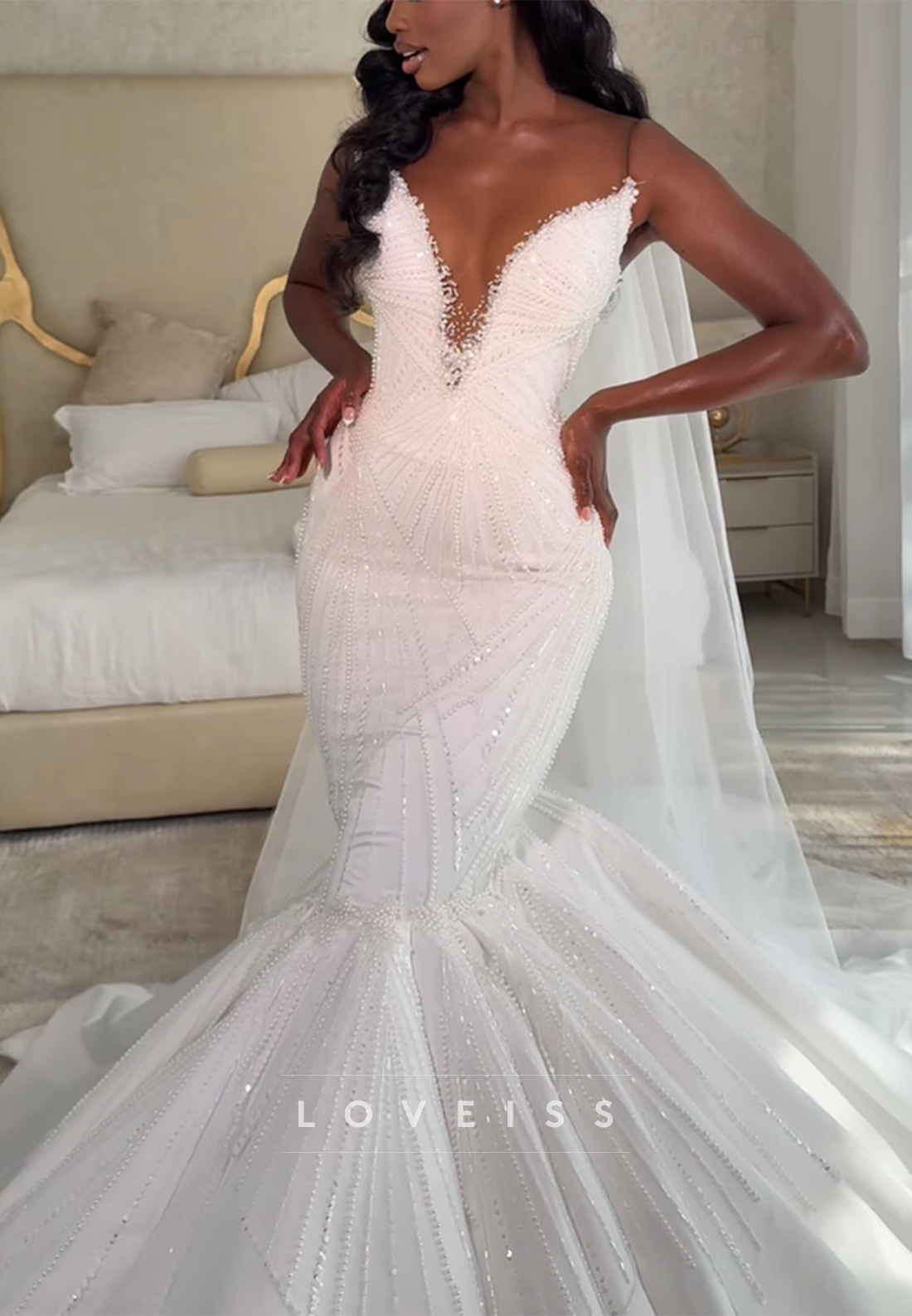 V-Neck Sleeveless Beaded Embroidery Mermaid Wedding Dress