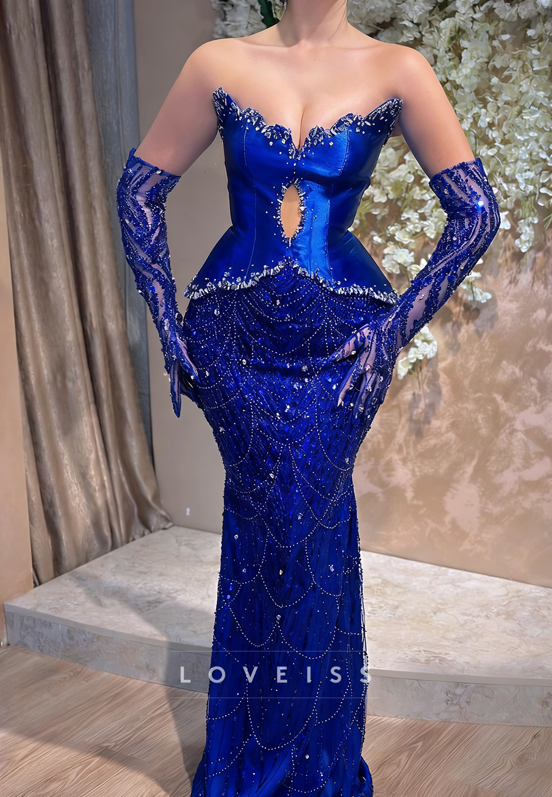 V-Neck Sleeveless Beaded Embroidery Sparkly Mermaid Prom Dress