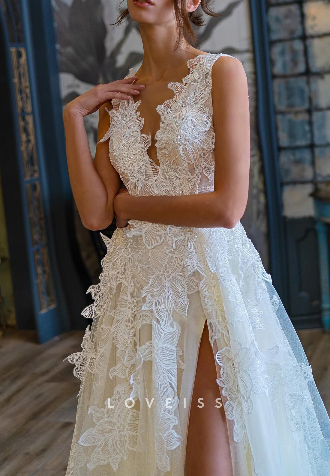 V-Neck Sleeveless Floral Appliques A-Line Wedding Dress