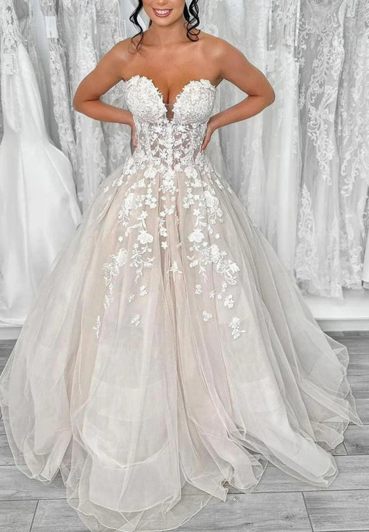 V-Neck Sleeveless Floral Appliques Ball Gown Wedding Dress