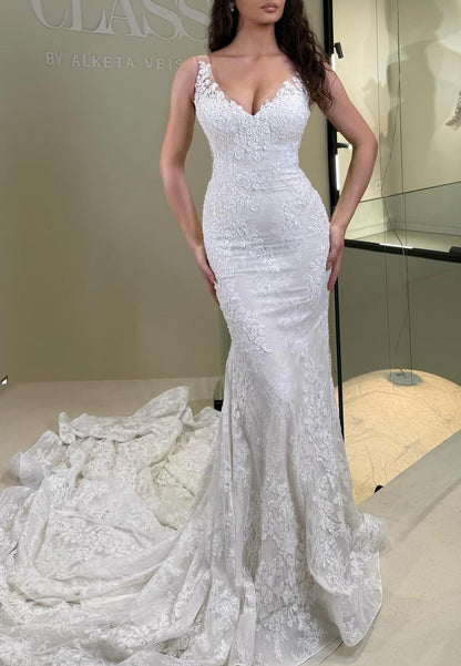 V-Neck Sleeveless Lace Appliques Mermaid Wedding Dress