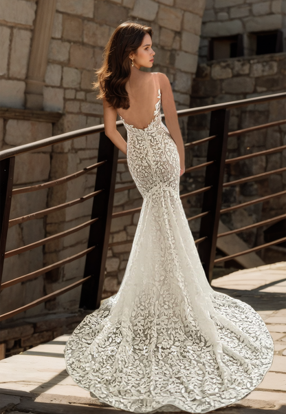 V-Neck Sleeveless Lace Appliques Mermaid Wedding Dress