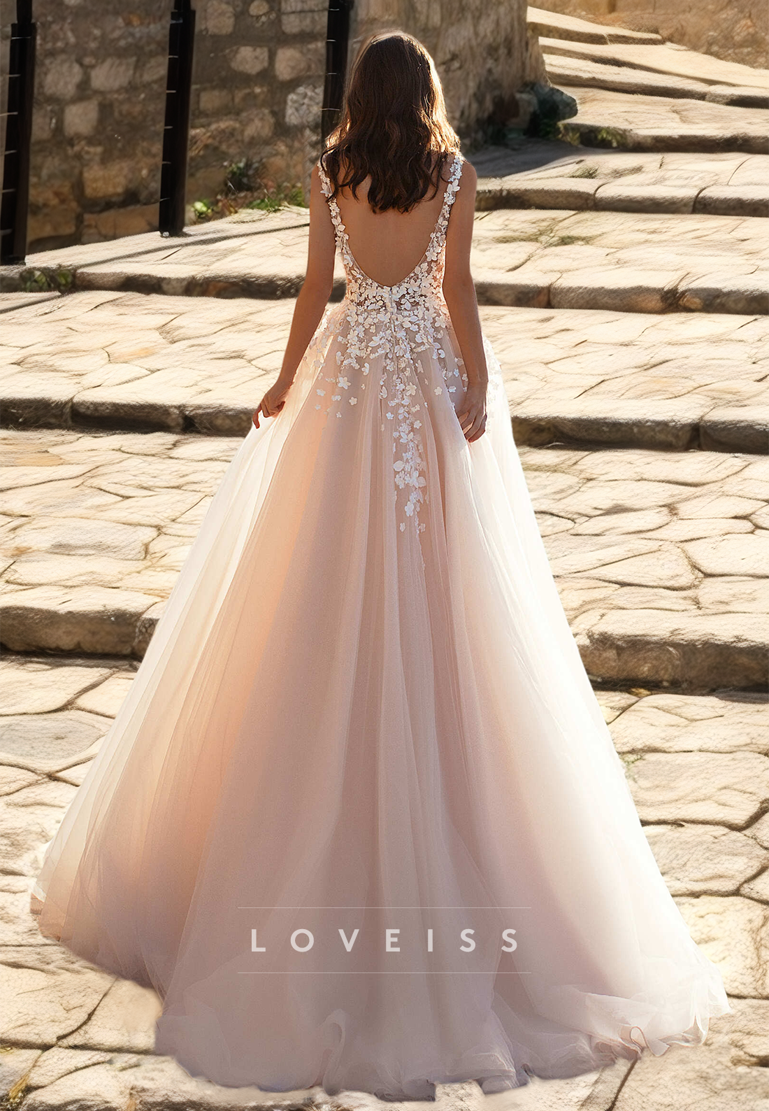 V-Neck Sleeveless Lace Appliques Pleated Tulle A-Line Wedding Dress