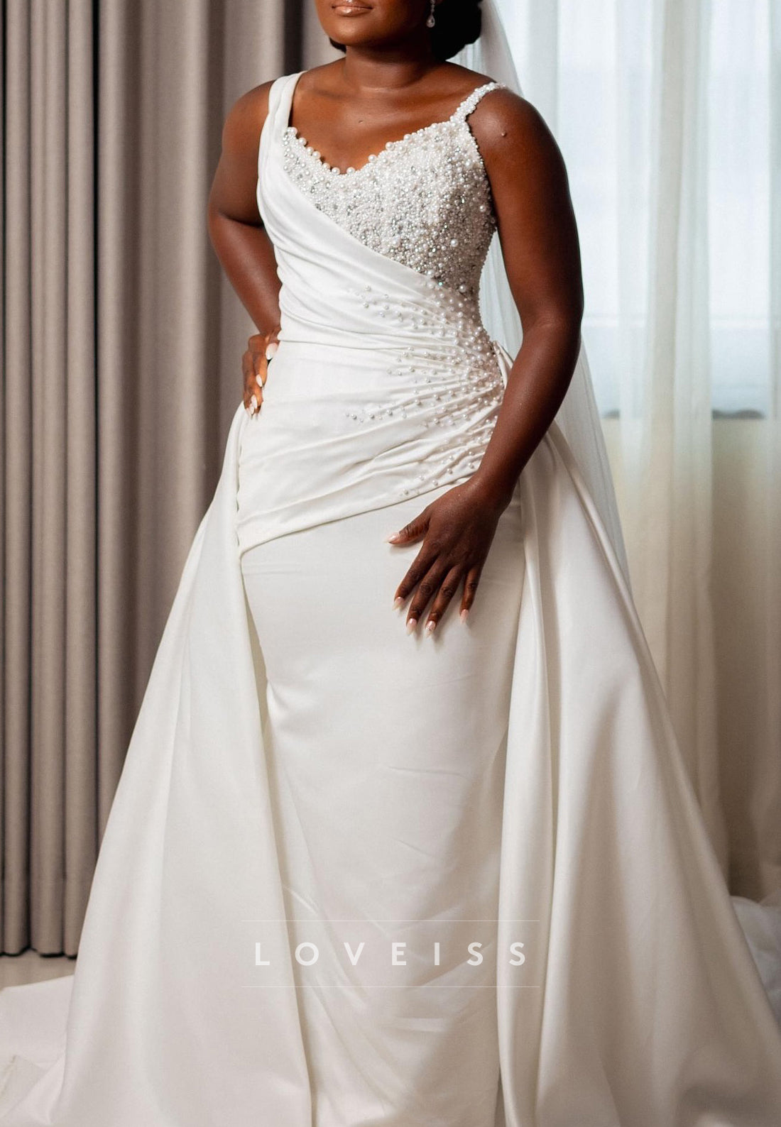 V-Neck Sleeveless Pearl Beaded Sheath Wedding Dress