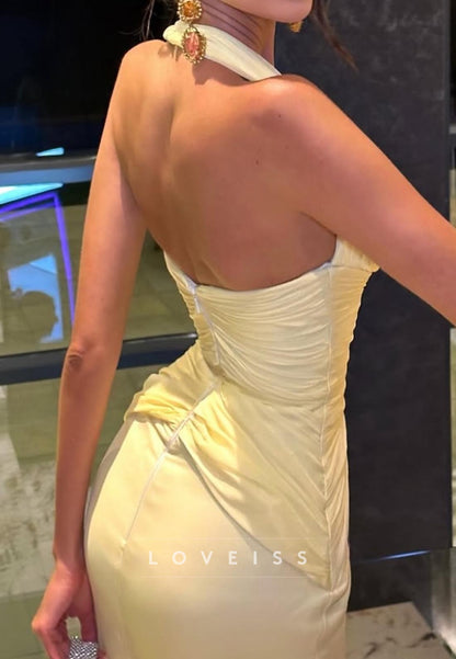 V-Neck Sleeveless Pleated Fitted Mermaid Formal Dress