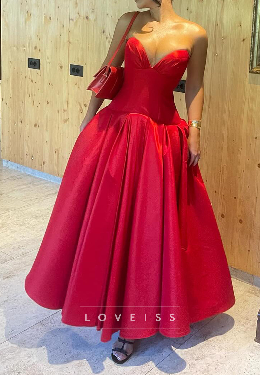 V-Neck Sleeveless Satin Pleated Long Red Prom Dress