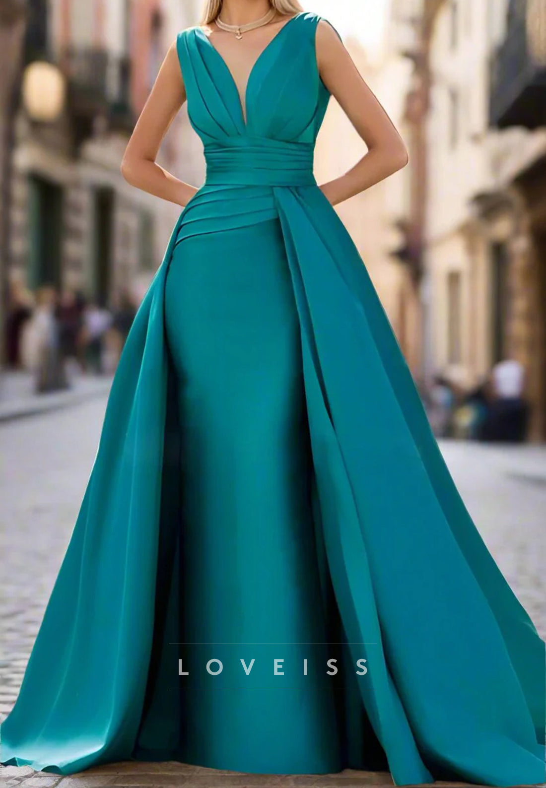 V-Neck Sleeveless Sleek Mermaid Evening Dress
