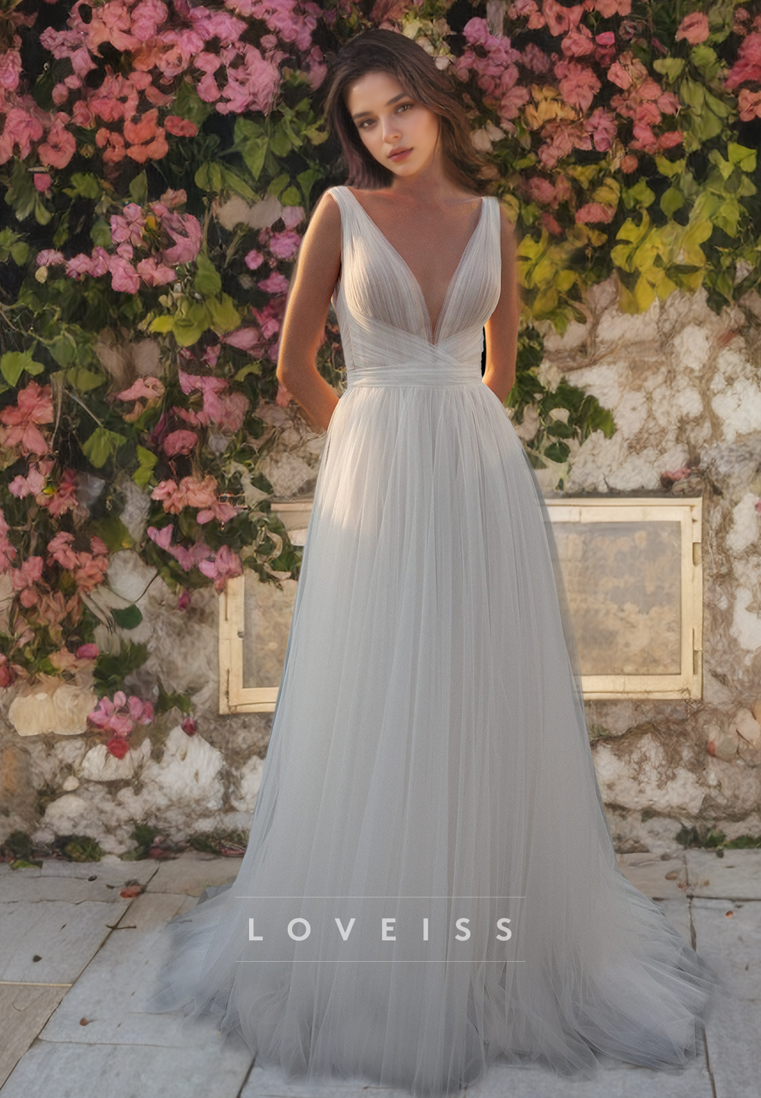 V-Neck Sleeveless Tulle A-Line Beach Wedding Dress