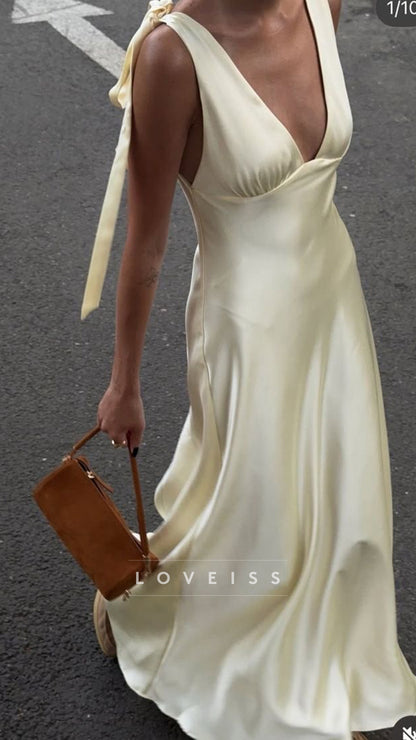 V-Neck Sleeveless Sleek A-Line Simple Prom Dress