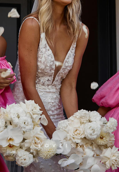 V-Neck Spaghetti Straps Appliques Mermaid Wedding Dress