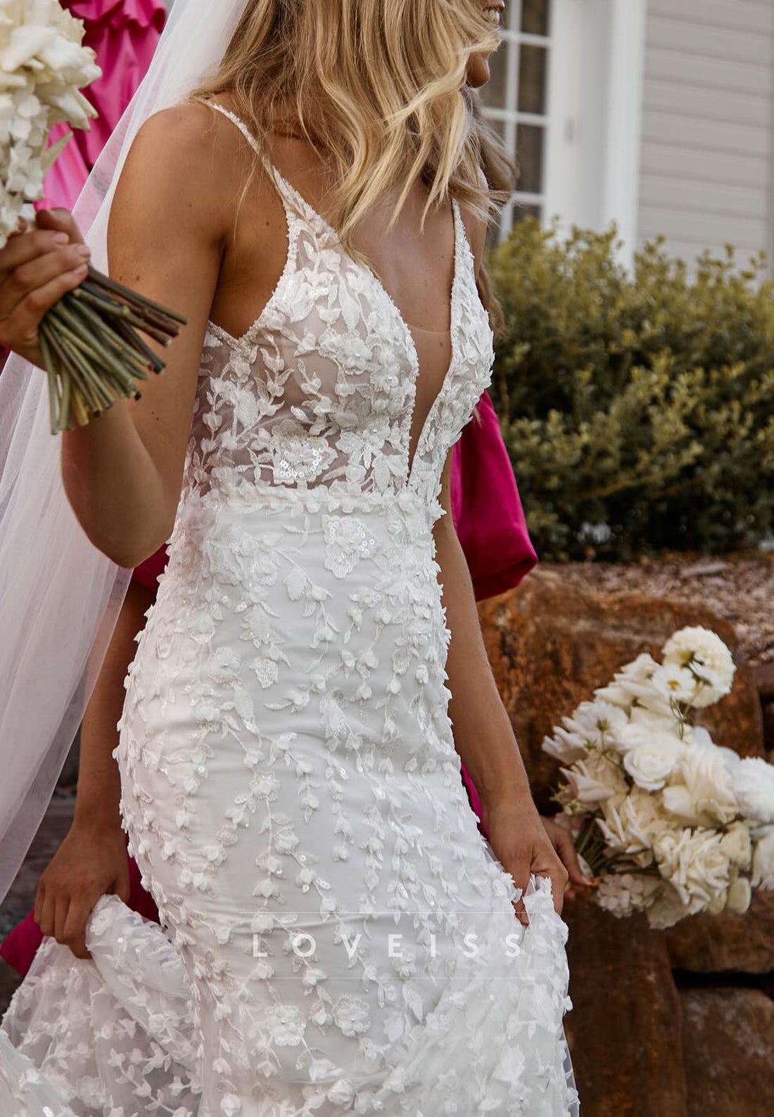 V-Neck Spaghetti Straps Appliques Mermaid Wedding Dress