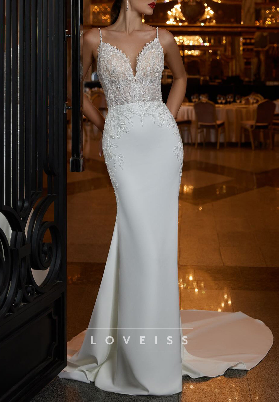 V-Neck Spaghetti Straps Appliques Mermaid Wedding Dress