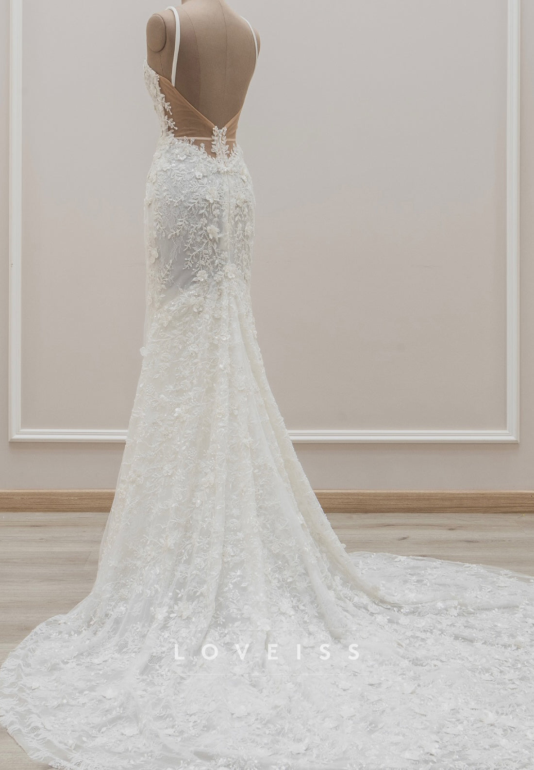 V-Neck Spaghetti Straps Floral Embellished Mermaid Wedding Dress