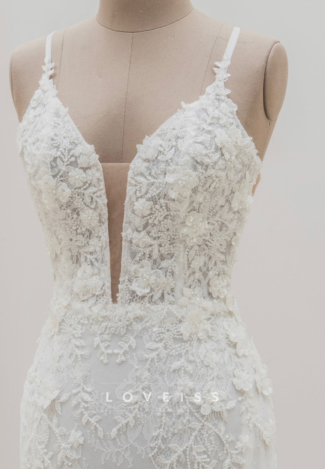 V-Neck Spaghetti Straps Floral Embellished Mermaid Wedding Dress