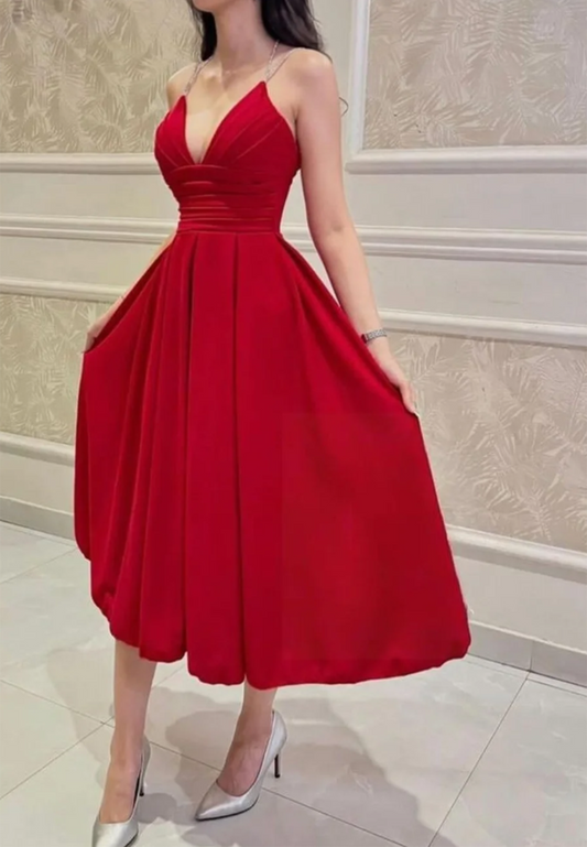 V-Neck Spaghetti Straps Pleated A-Line Cocktail Dress