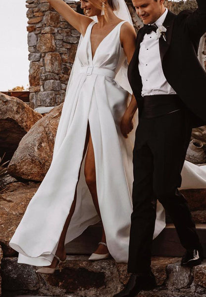 V-Neck Straples Side Slit Pleated A-Line Classic Wedding Dress