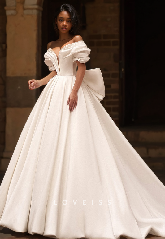 V-Neck Strapless Pleated Sleek Pleated Satin A-Line Wedding Dress