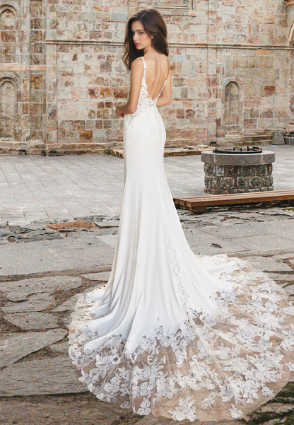 V-Neck Straps Lace Appliques Sleek Mermaid Wedding Dress