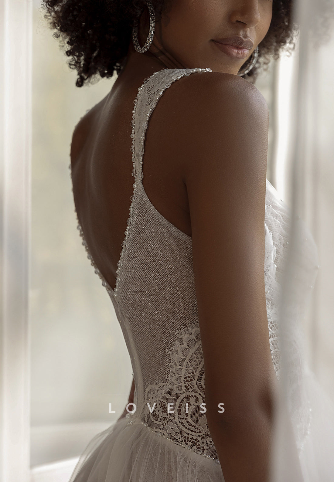 V-Neck Straps Pleated Appliques Tulle A-Line Wedding Dress