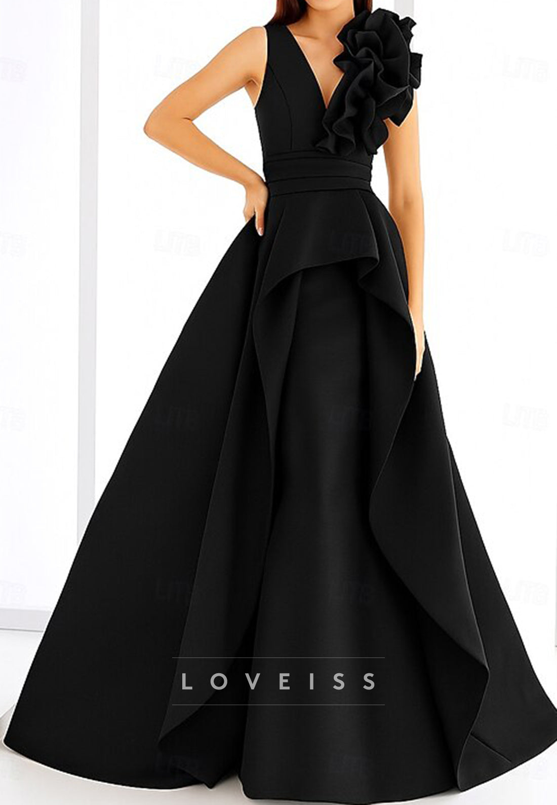 V-Neck Straps Ruffles Sleeveless A-Line Evening Dress Satin Mother of  Bride Dress