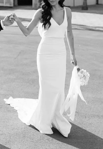 V-Neck Straps Sleek Backless Mermaid Beach Wedding Dress