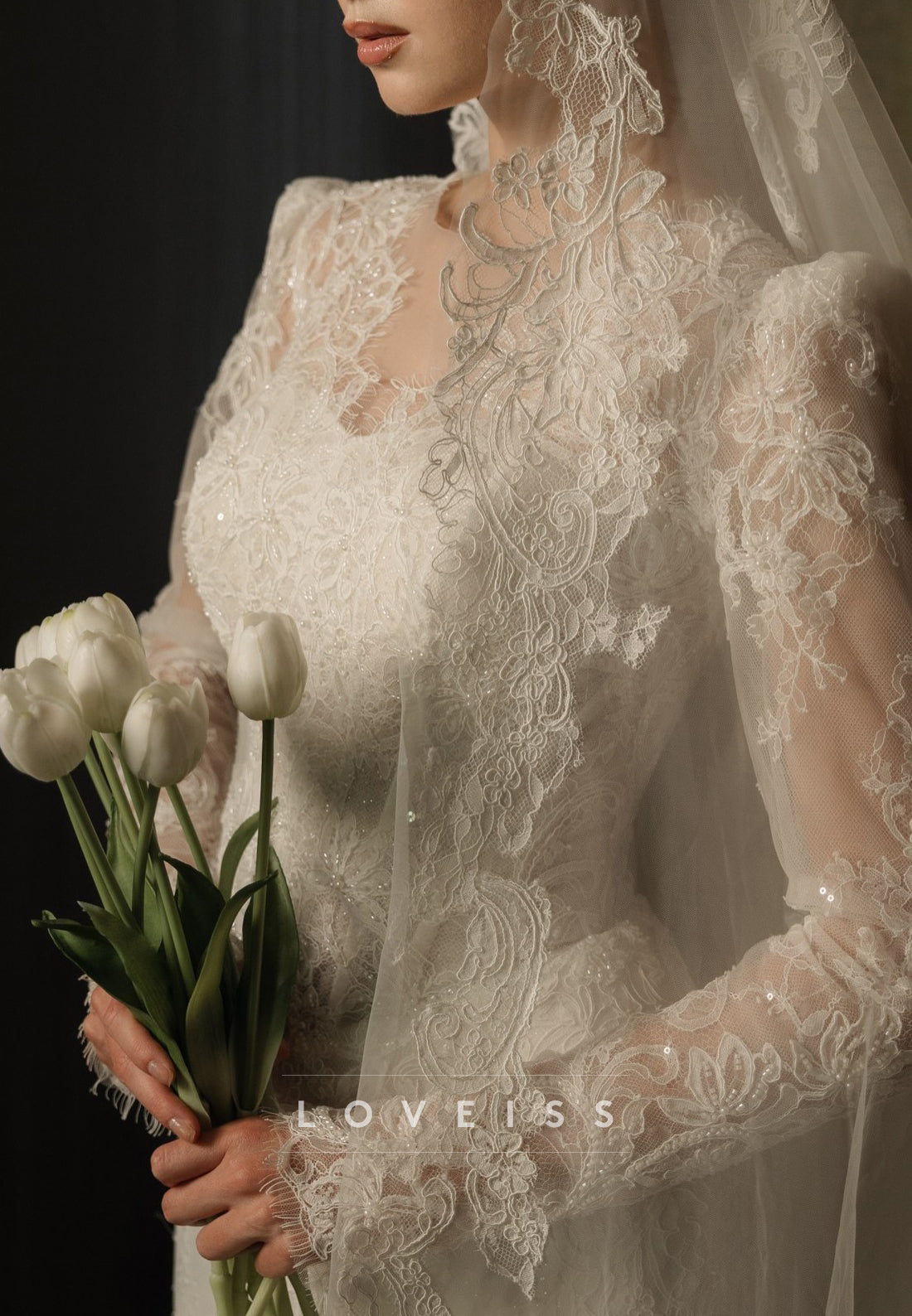 Long Sleeve Lace Mermaid Wedding Dress with Train