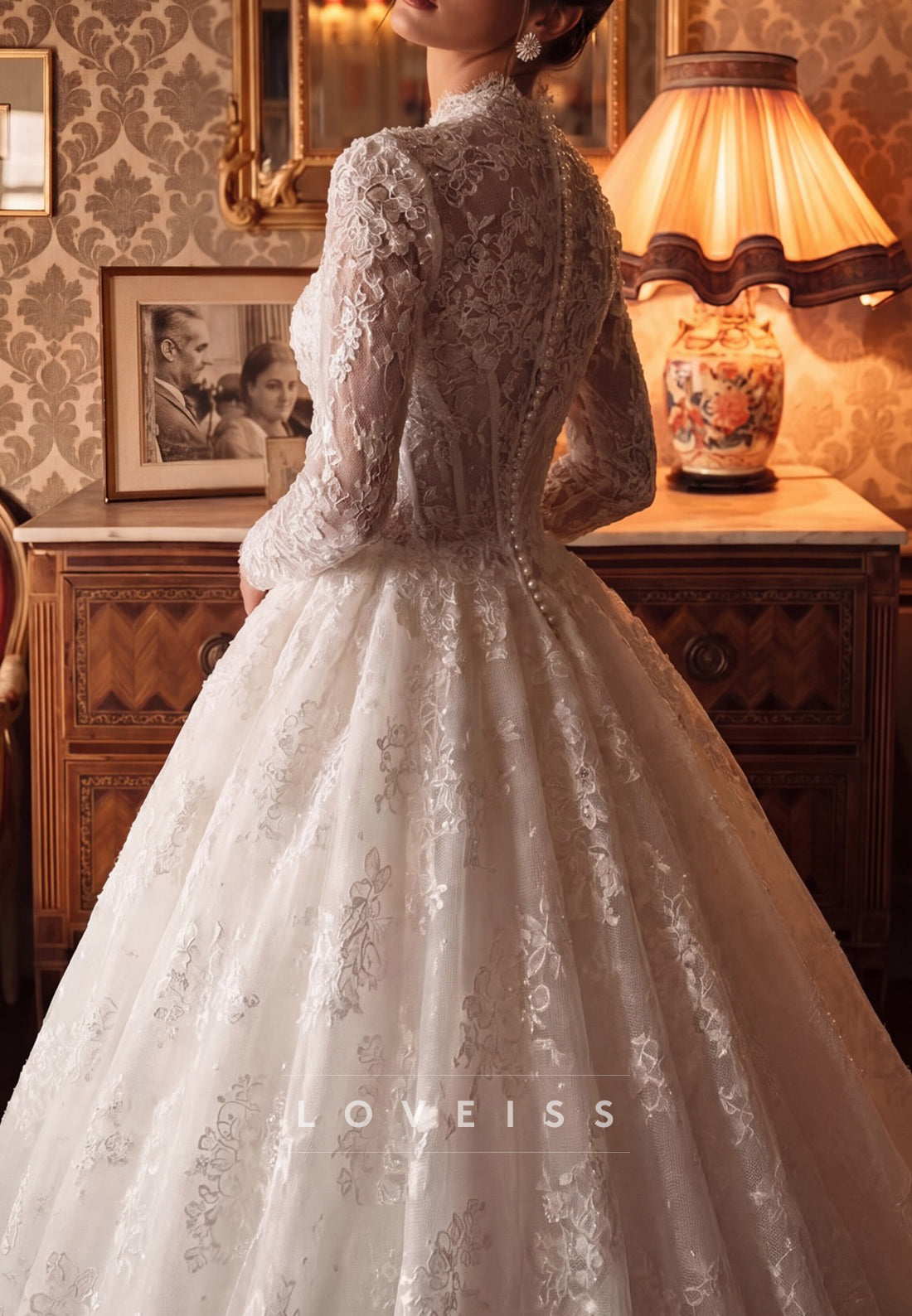 Vintage Lace Long Sleeve Ball Gown Wedding Dress