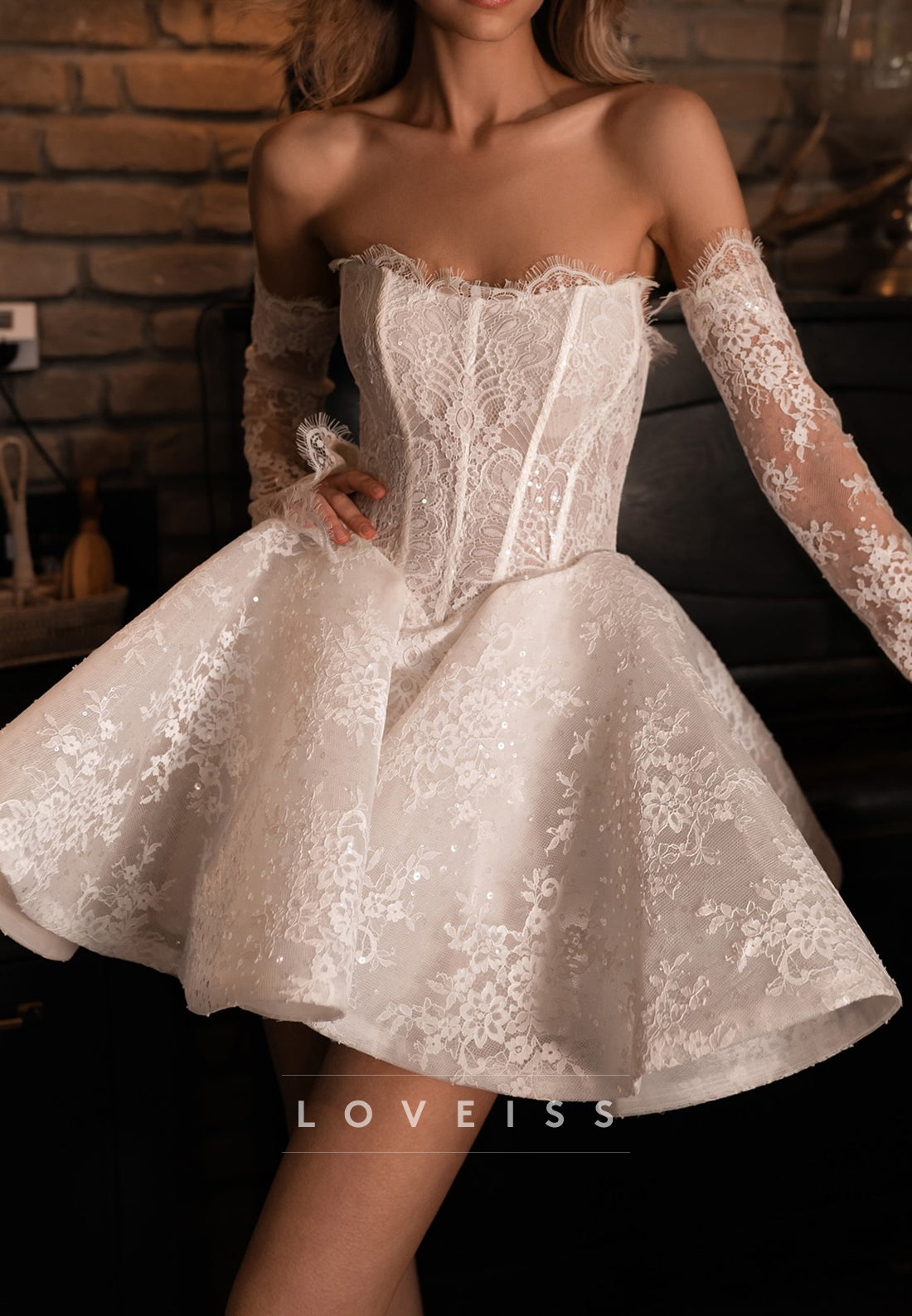 Romantic Lace Corset A-Line Mini Wedding Dress