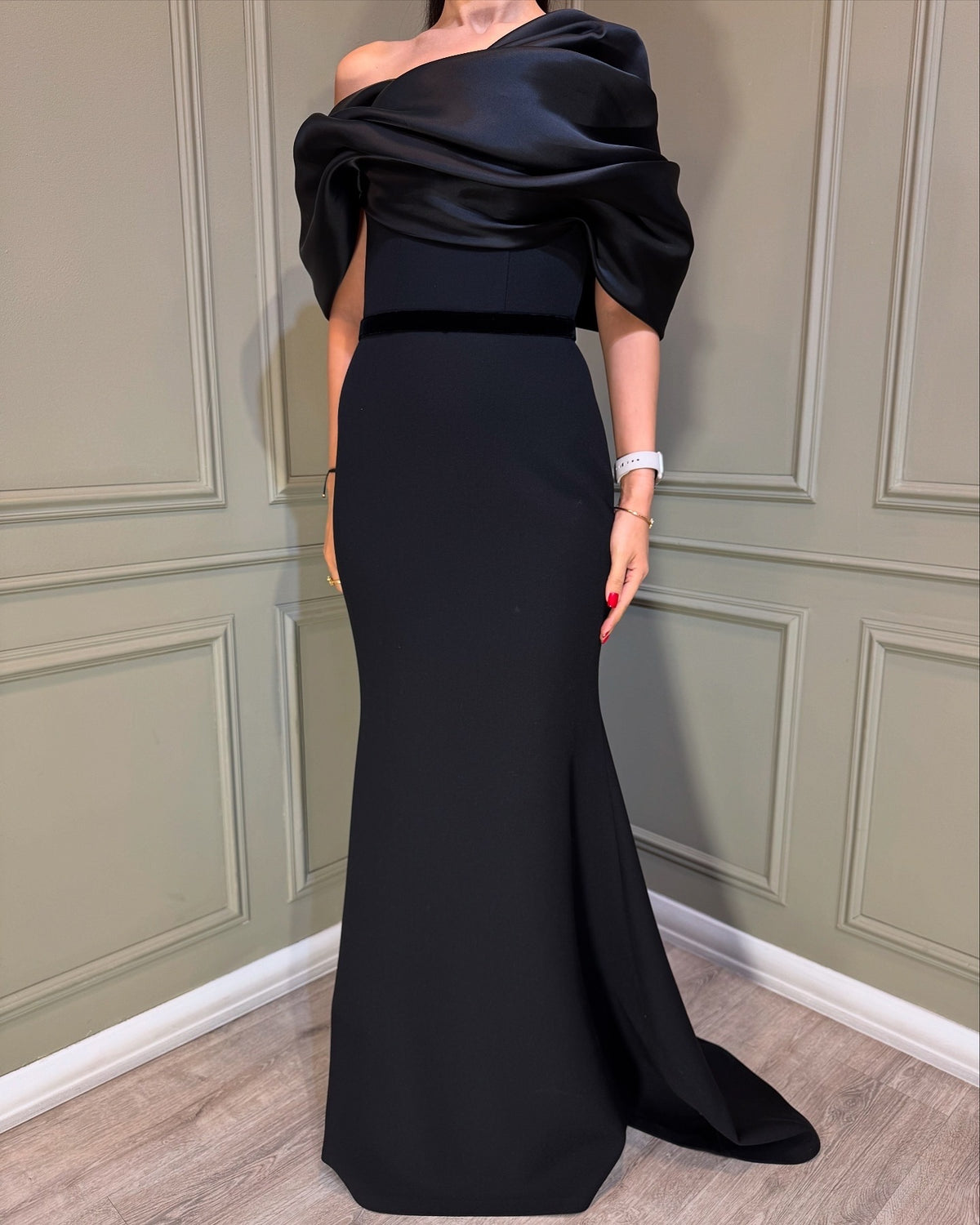 Sculptural Draped Neckline Mermaid Evening Gown