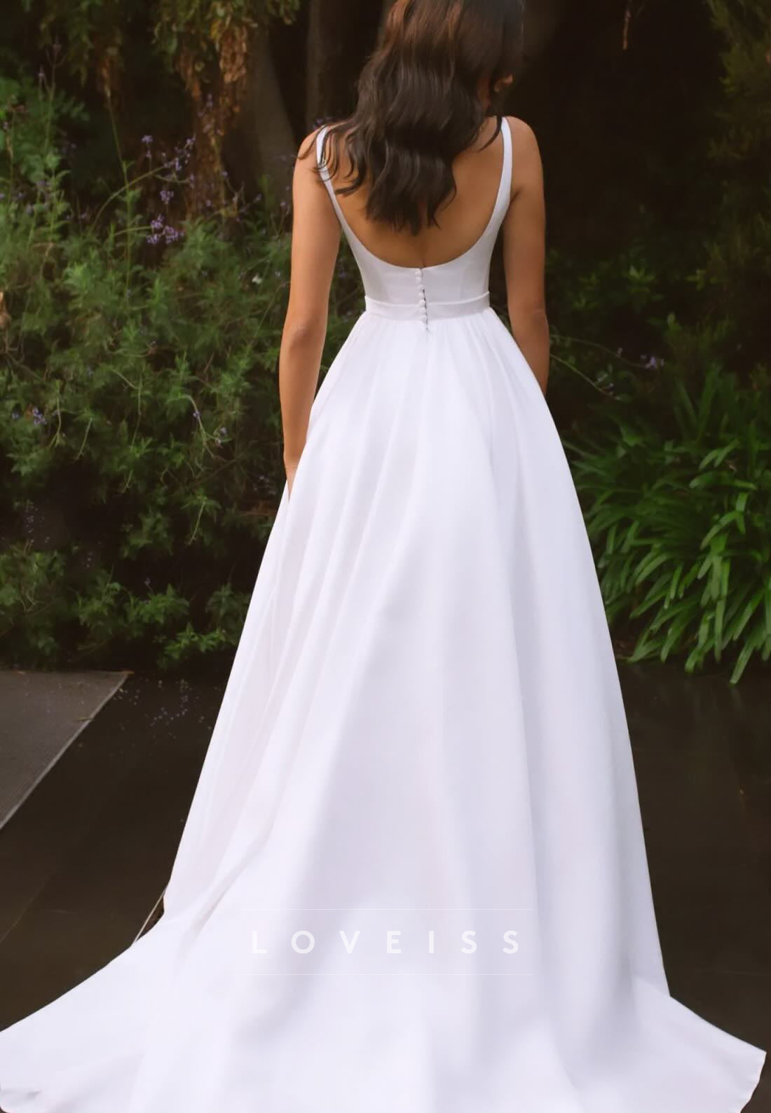 Minimalist Scoop Neck A-Line Wedding Dress with Pockets