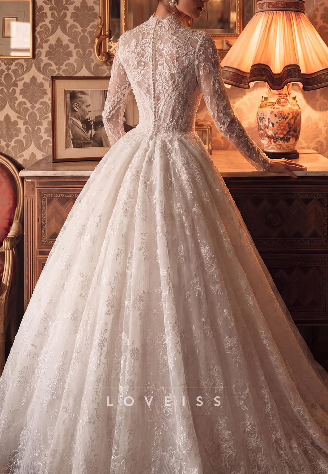 Vintage Lace Long Sleeve Ball Gown Wedding Dress
