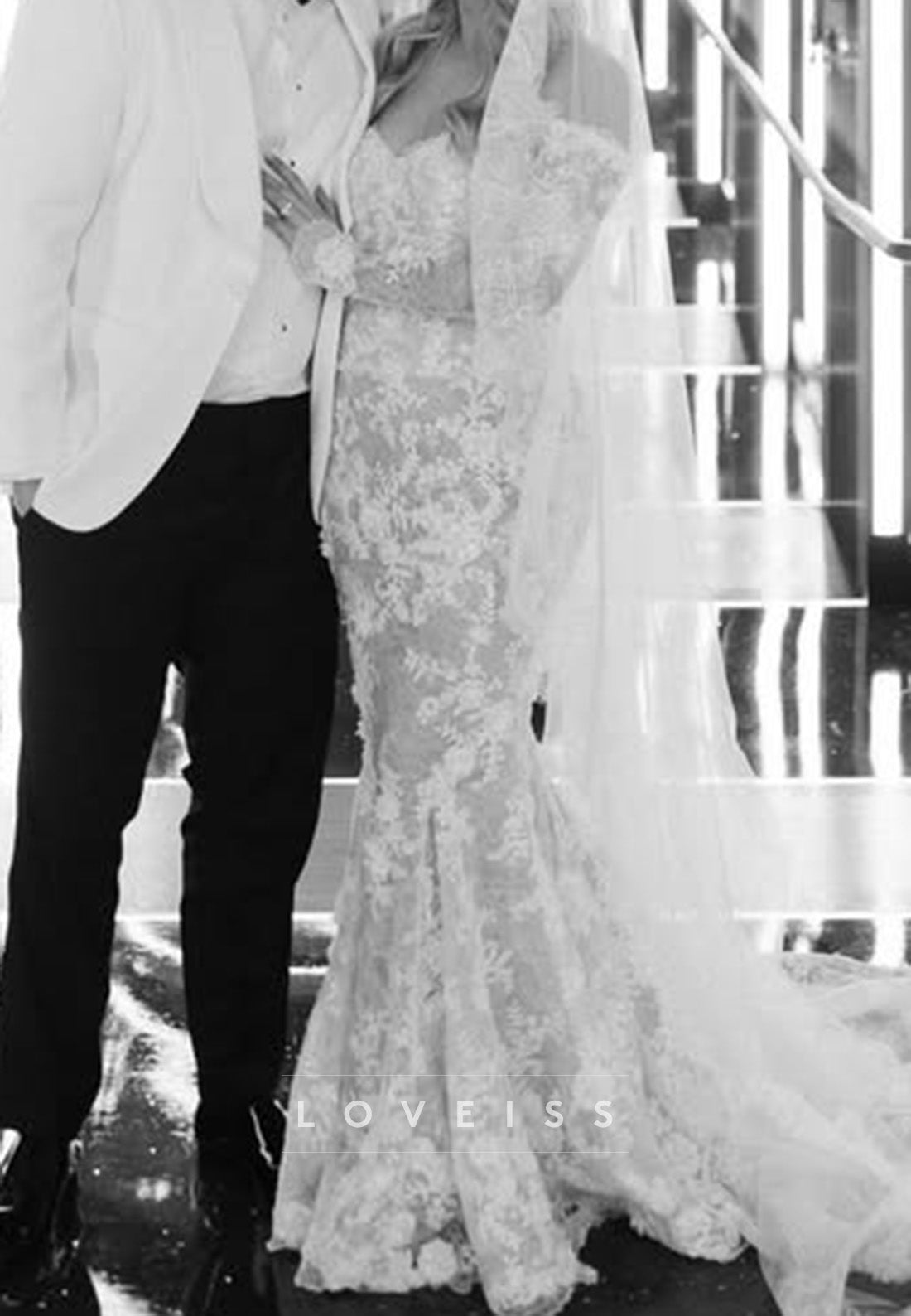 Off-the-Shoulder Floral Lace Mermaid Wedding Dress