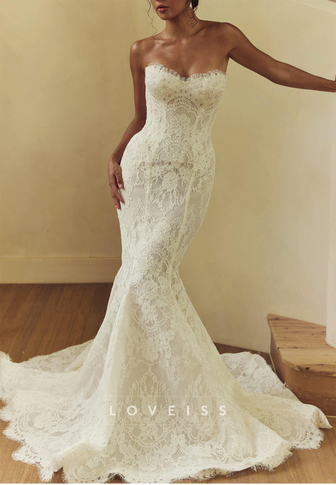 Strapless Lace Mermaid Wedding Dress with Train