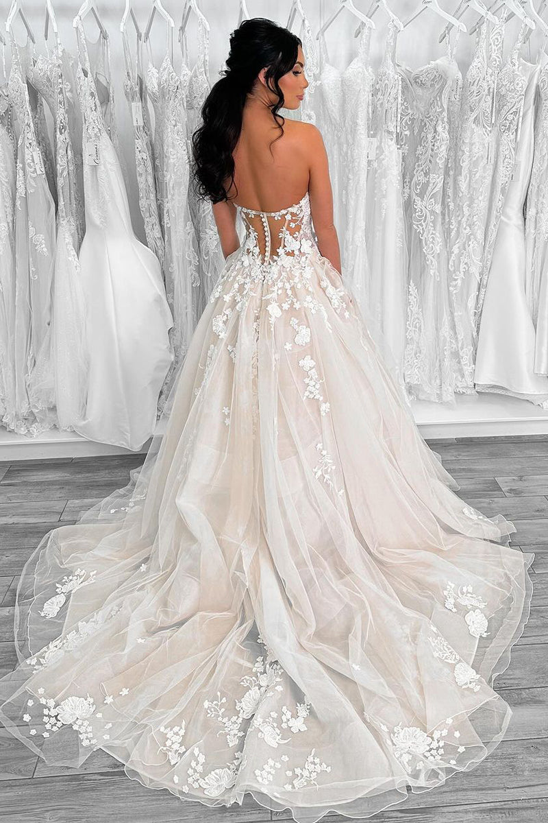 Gorgeous Strapless Tulle A-Line Wedding Dresses with Appliques