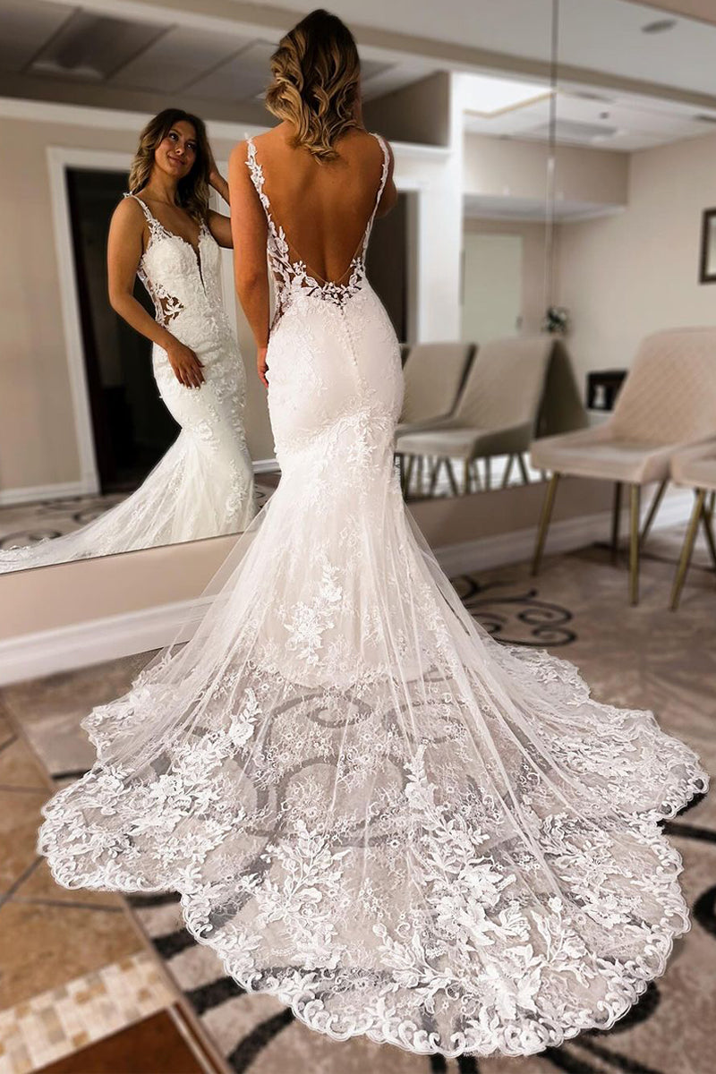 Charming Mermaid V Neck Lace Wedding Dresses