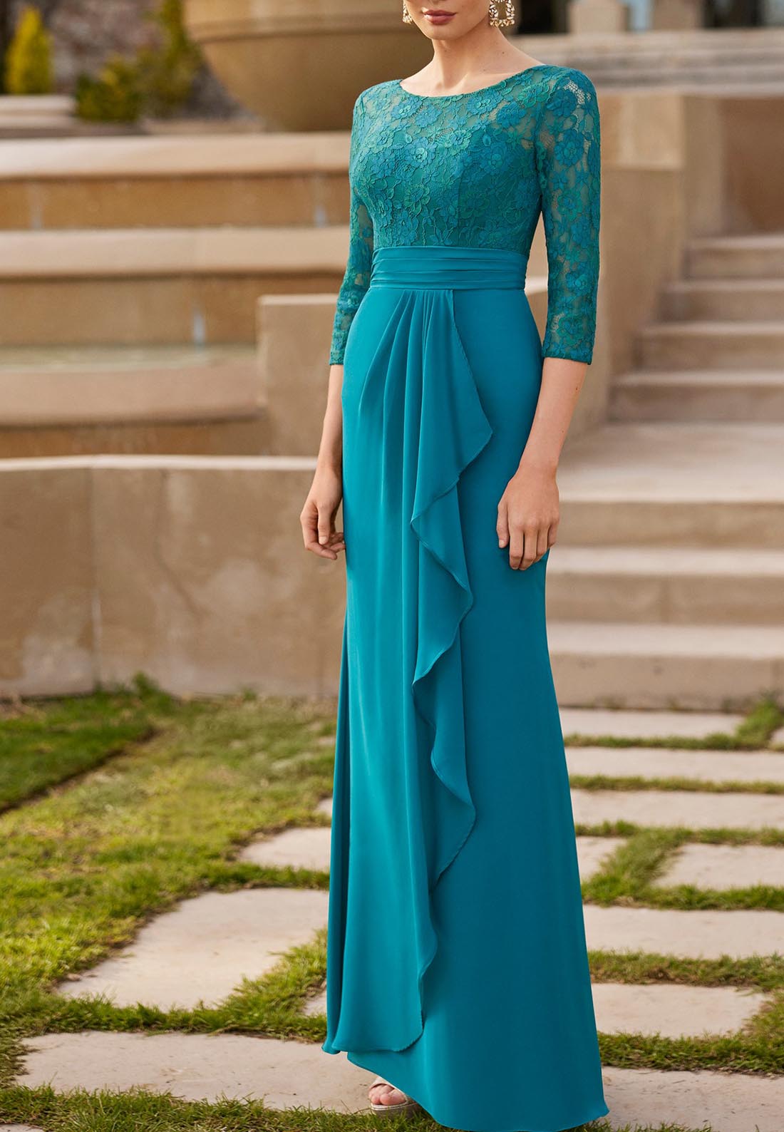Scoop Long Sleeves Appliques Ruffled Sheath Mother of Bride Dress