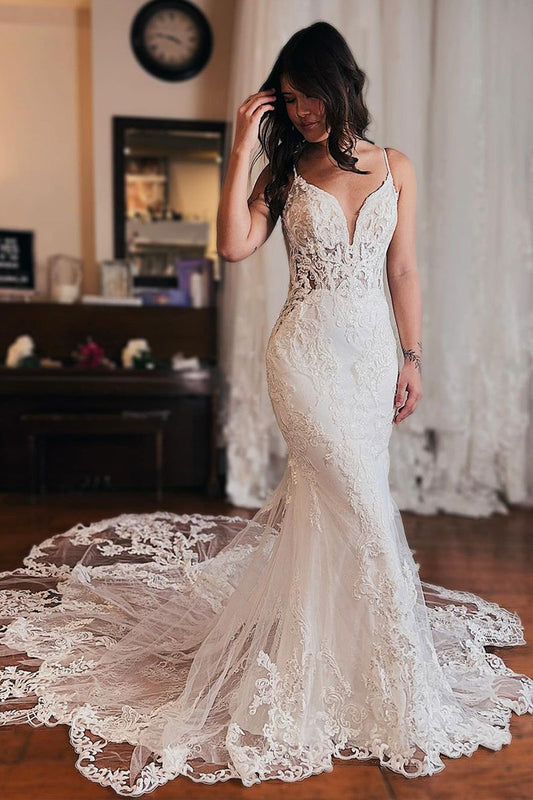 Charming Mermaid V Neck Lace Wedding Dresses