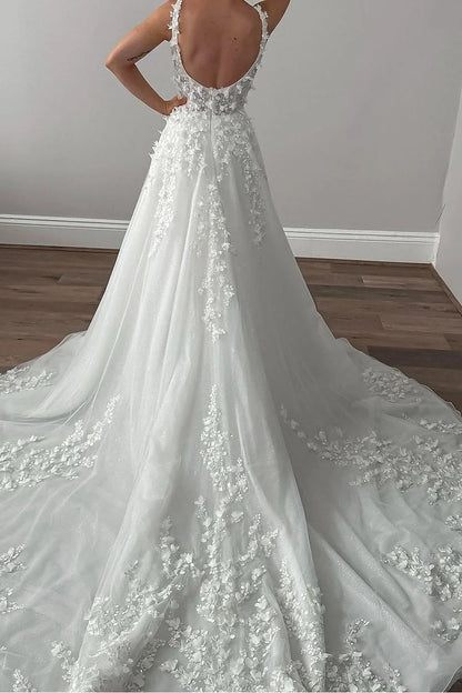 Charming White Tulle Spaghetti Strap Sleeveless Long Wedding Dress with Applique