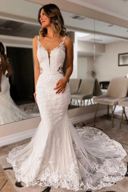 Charming Mermaid V Neck Lace Wedding Dresses