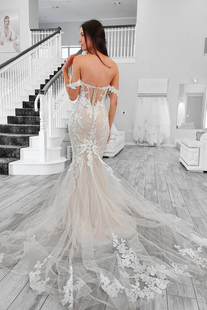 Attractive Mermaid Off the Shoulder Tulle Appliques Wedding Dresses