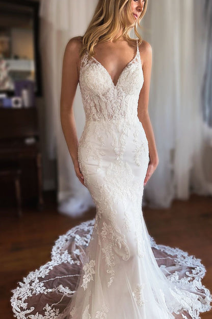 Charming Mermaid V Neck Lace Long Wedding Dresses with Appliques