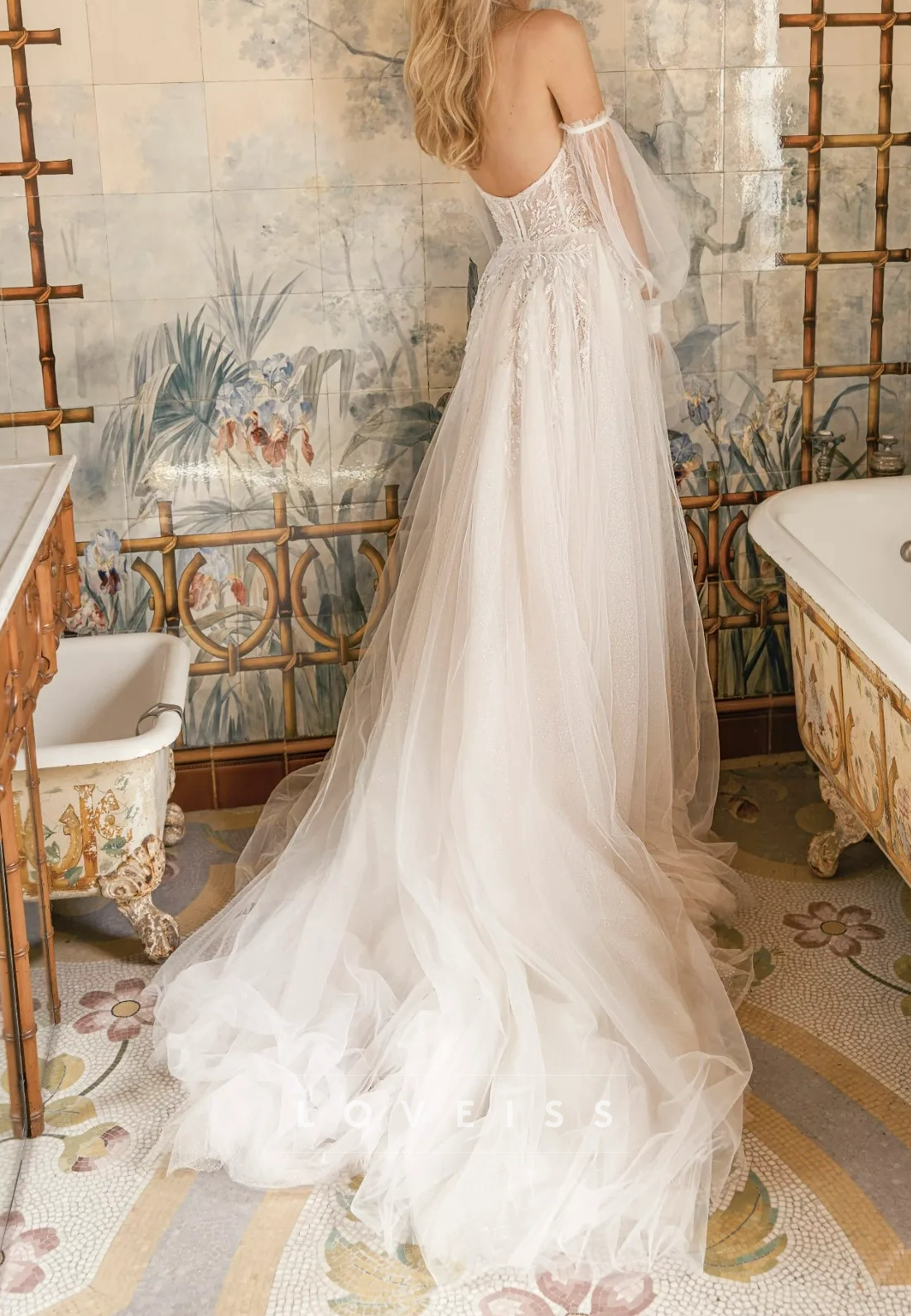 Sweetheart Strapless Appliques A-Line Wedding Dress