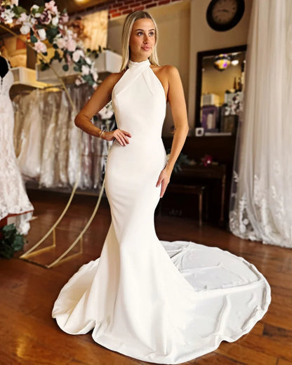 Minimalist Ivory Beach Wedding Dress Halter Mermaid Bridal Gown