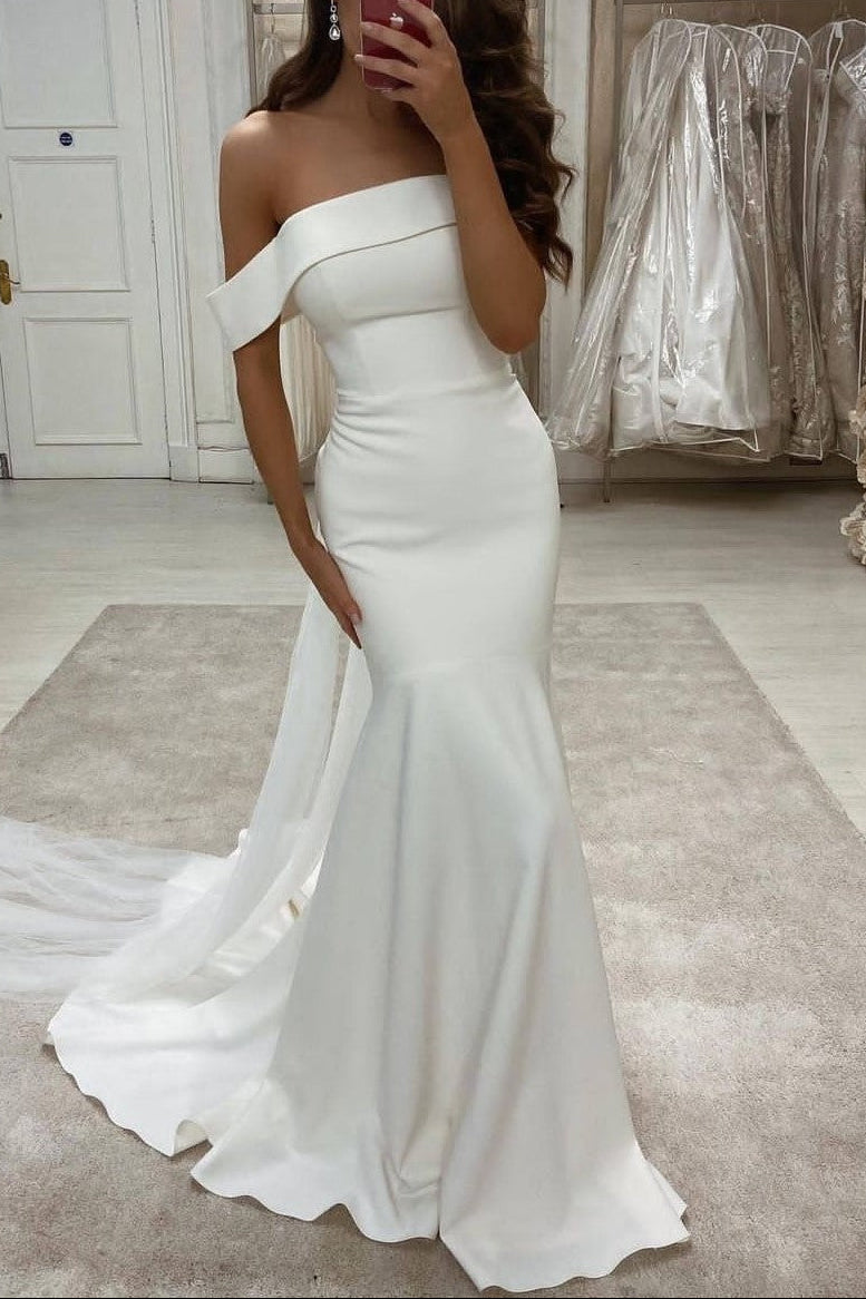 Simple Sheath Wedding Gown with Folded Neckline and Slight Train