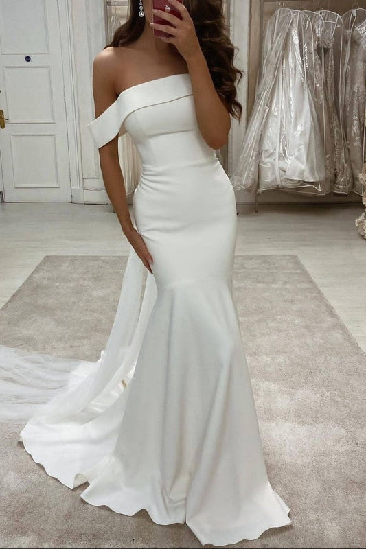Simple Sheath Wedding Gown with Folded Neckline and Slight Train